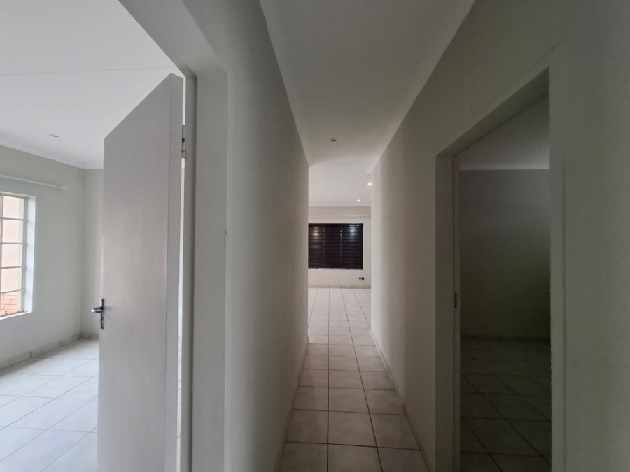 4 Bedroom Property for Sale in Waterkloof East North West